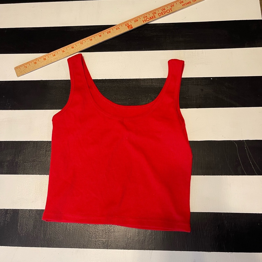 Cropped tank top